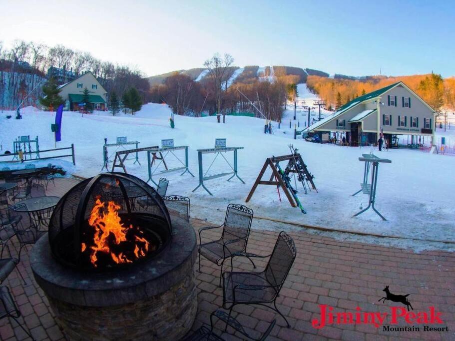 Ski On Off 1Br Suite 1St Flr Sleeps 4 Jiminy Peak Hancock Exterior foto